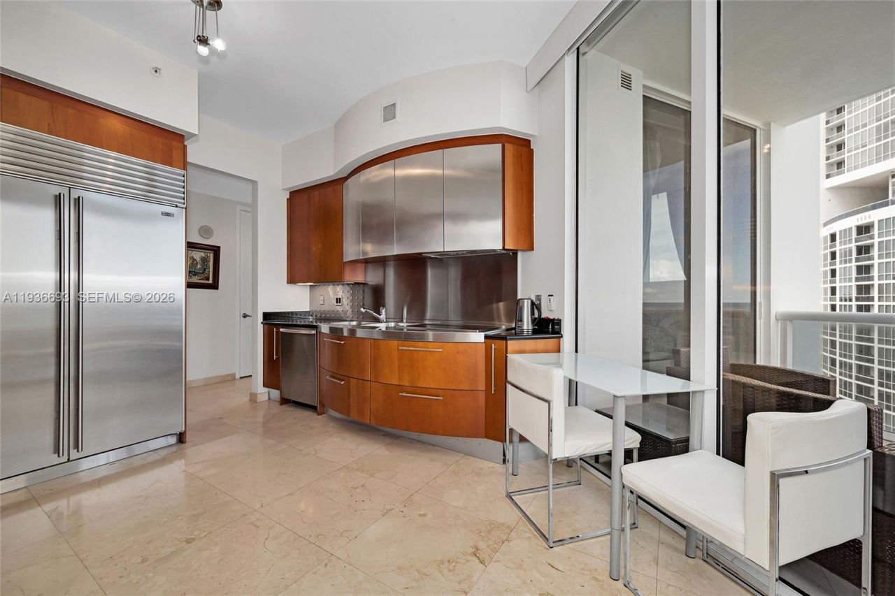 18101 Collins Ave , Unit 1609, Sunny Isles Beach, FL 33160 Photo