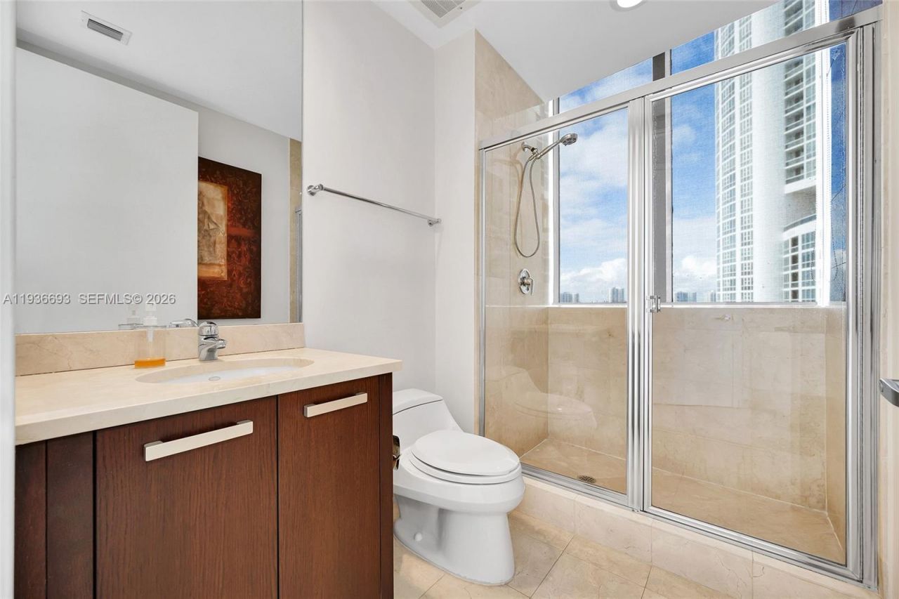 18101 Collins Ave , Unit 1609, Sunny Isles Beach, FL 33160 Photo