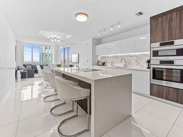 851 NE 1st Avenue, Unit 2601, Miami, FL 33132