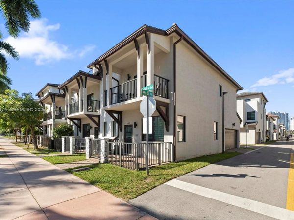 8367 Central Park Blvd , Unit 8367, Doral, FL 33166