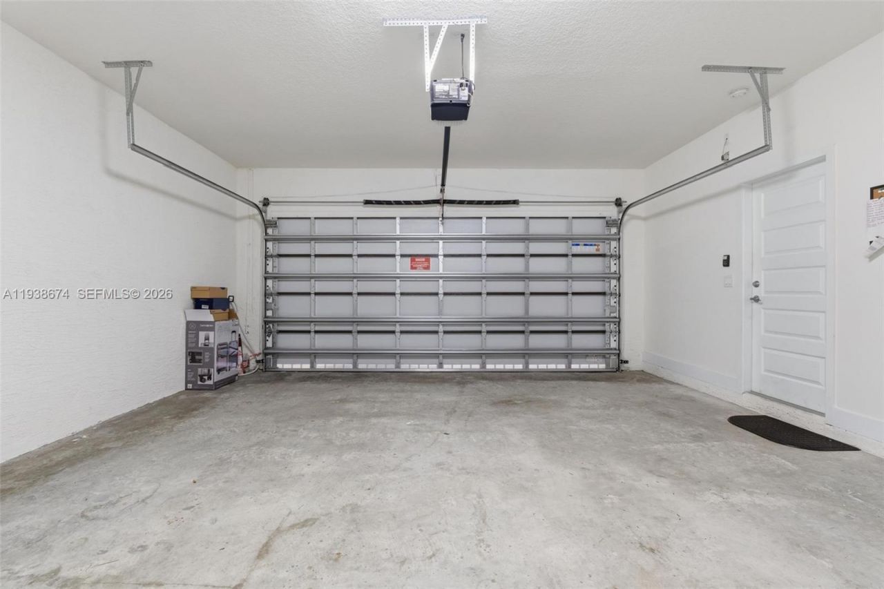 8367 Central Park Blvd, Unit 8367, Doral, FL 33166 Photo