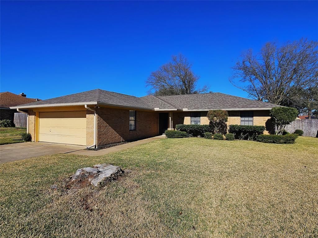 1103 La Villeta Street, Mexia, TX 76667 Main Photo