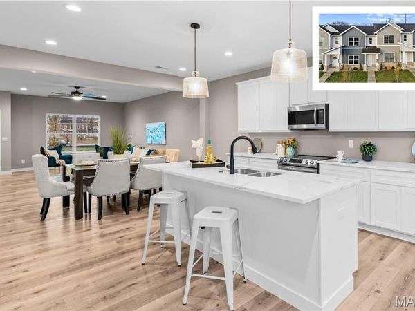 204 W State Street, O'Fallon, IL 62269