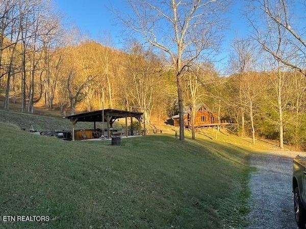 360 Spurlock Hollow Lane, Gainesboro, TN 38562