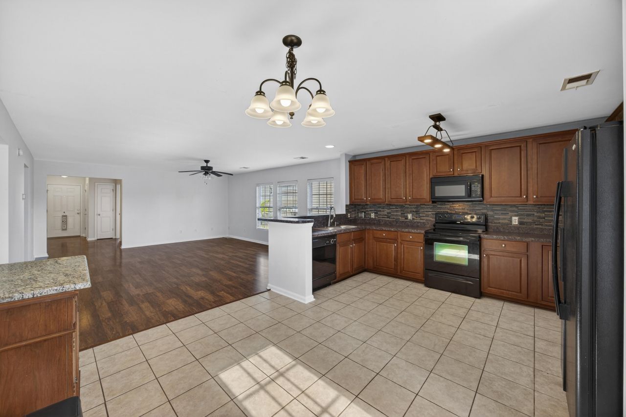 1509 Mandarin Court Photo 12