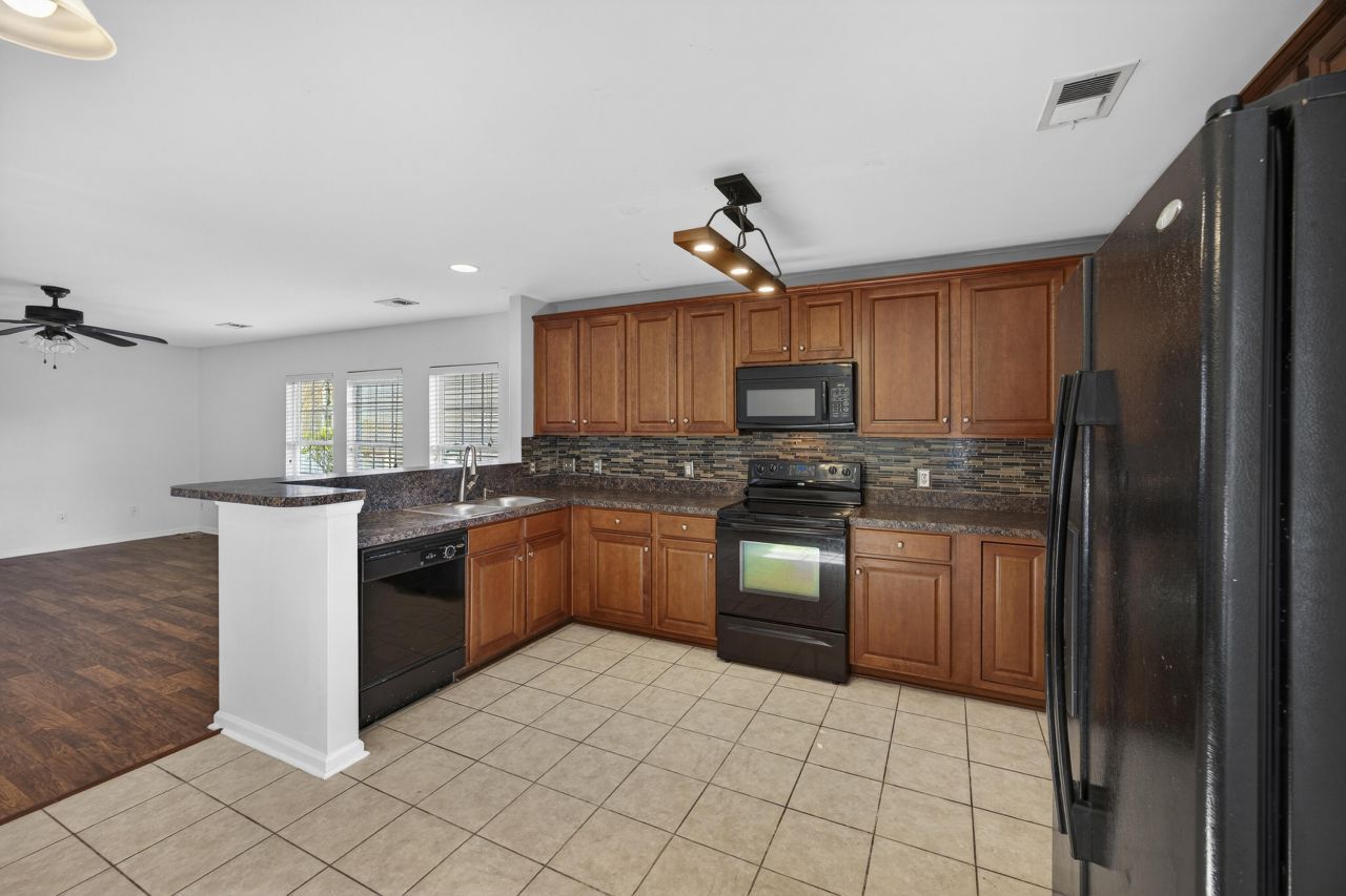 1509 Mandarin Court Photo 14