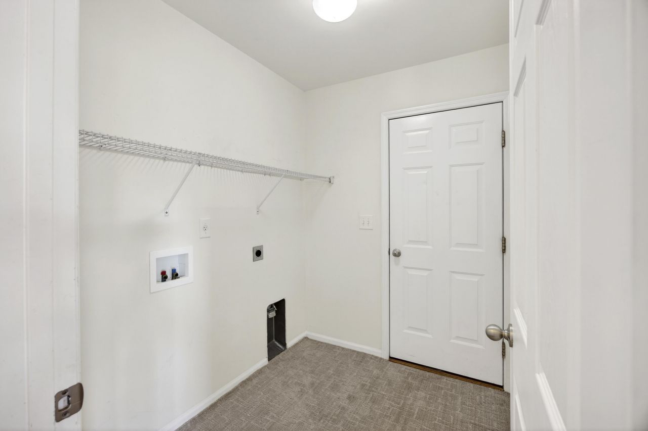 1509 Mandarin Court Photo 19