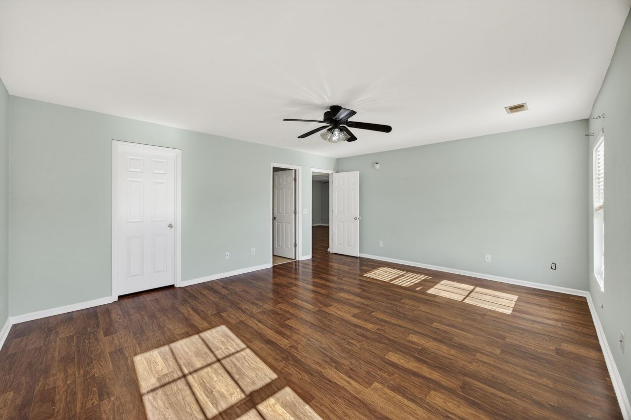 1509 Mandarin Court Photo 5