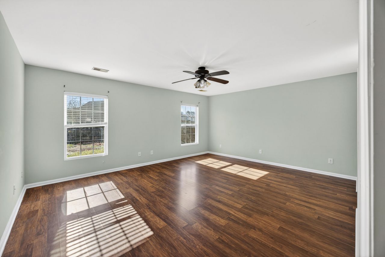 1509 Mandarin Court Photo 8