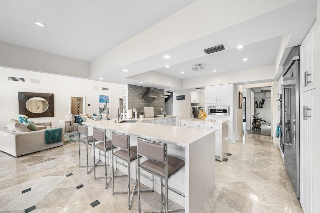 2855 NE 35th St, Fort Lauderdale, FL 33306 Photo