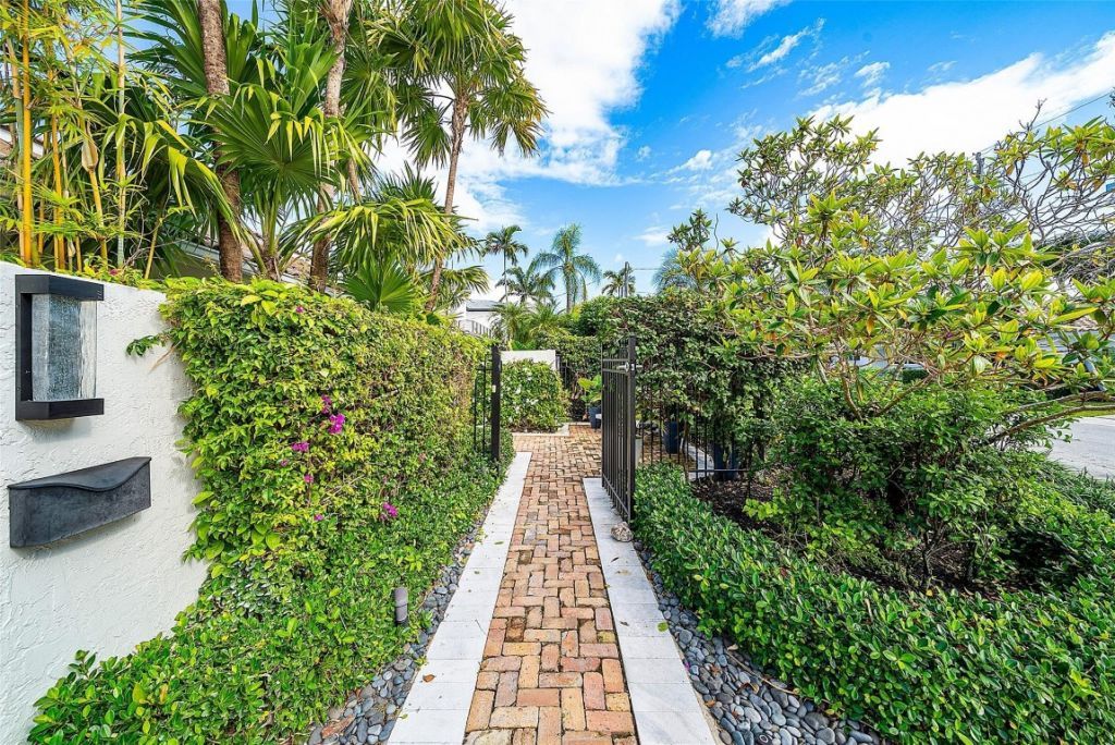 2855 NE 35th St, Fort Lauderdale, FL 33306 Photo