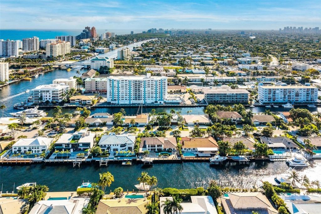 2855 NE 35th St, Fort Lauderdale, FL 33306 Photo