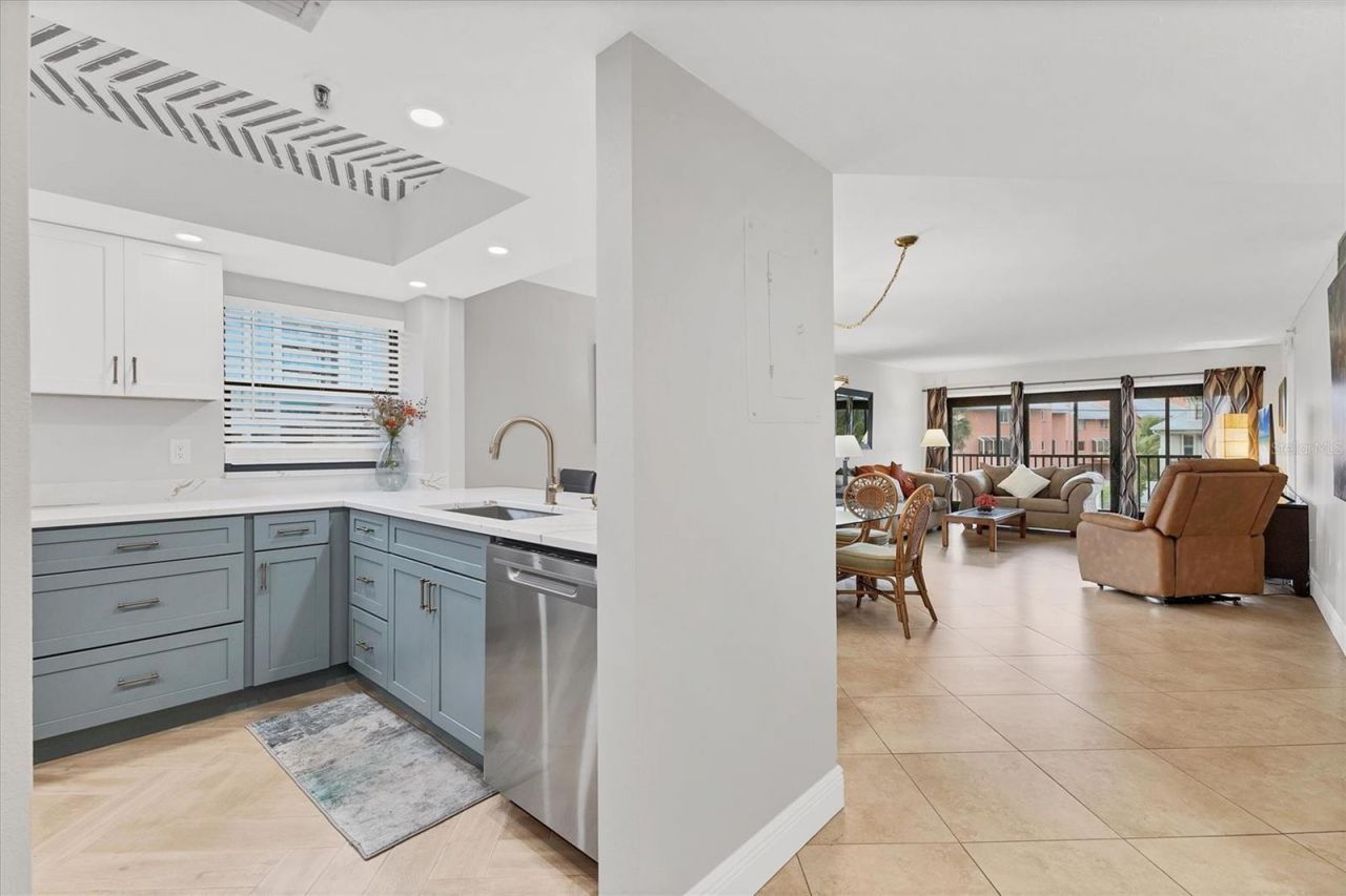 1001 Benjamin Franklin Drive, Unit 201, Sarasota, FL 34236 Photo