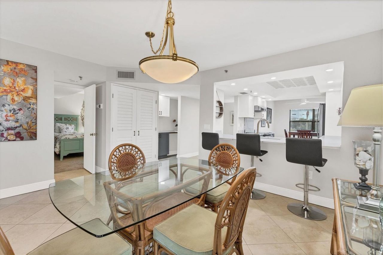 1001 Benjamin Franklin Drive, Unit 201, Sarasota, FL 34236 Photo