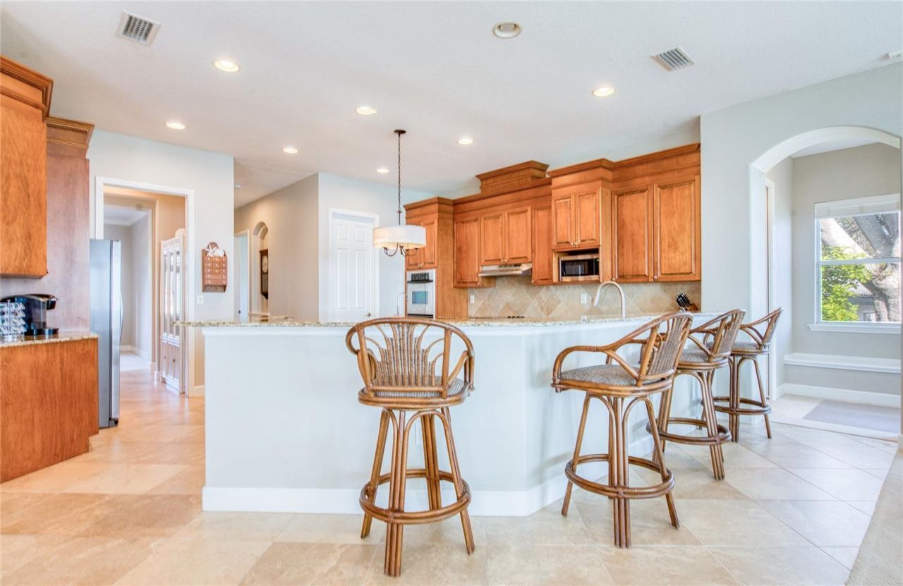 5918 Bahama Shores Drive S, Saint Petersburg, FL 33705 Photo