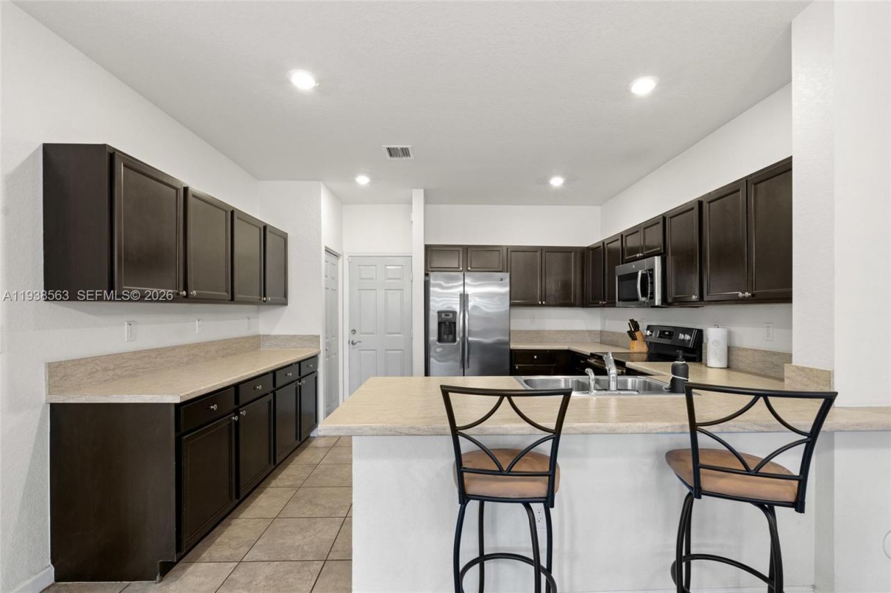 2380 NE 1st St, Homestead, FL 33033 Photo