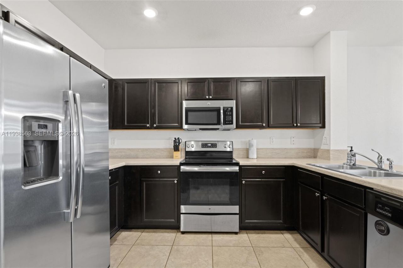 2380 NE 1st St, Homestead, FL 33033 Photo