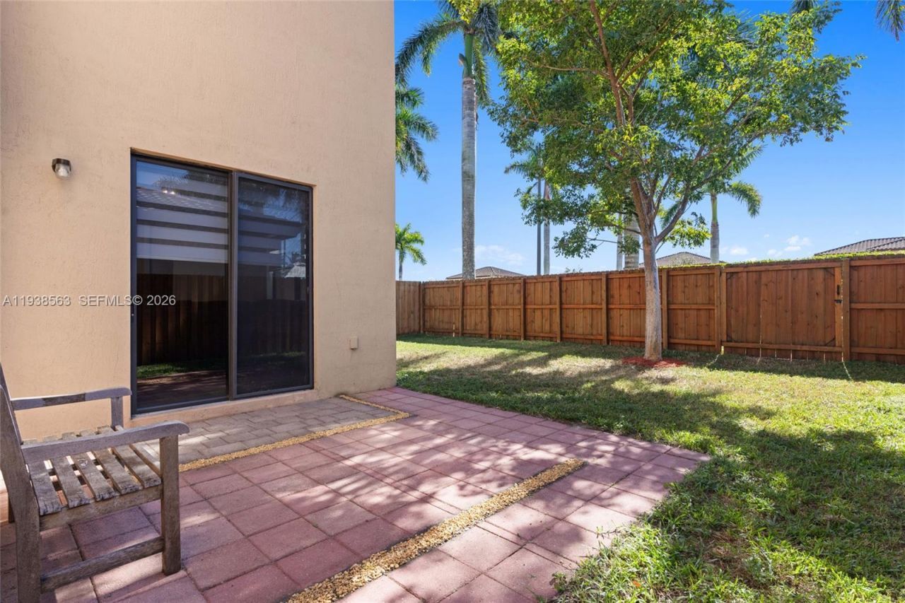 2380 NE 1st St, Homestead, FL 33033 Photo