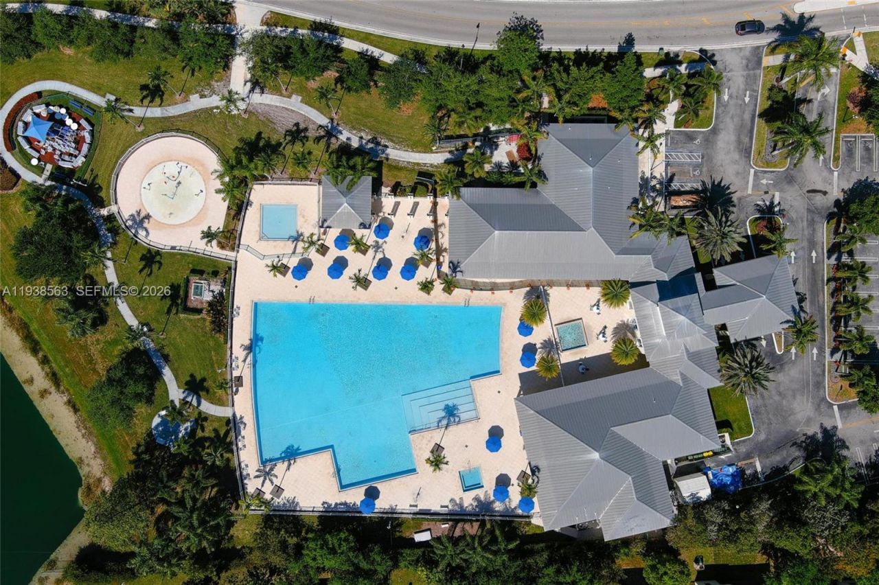 2380 NE 1st St, Homestead, FL 33033 Photo