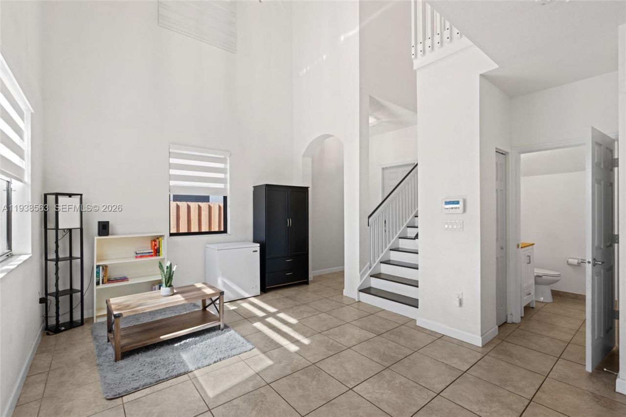 2380 NE 1st St, Homestead, FL 33033 Photo