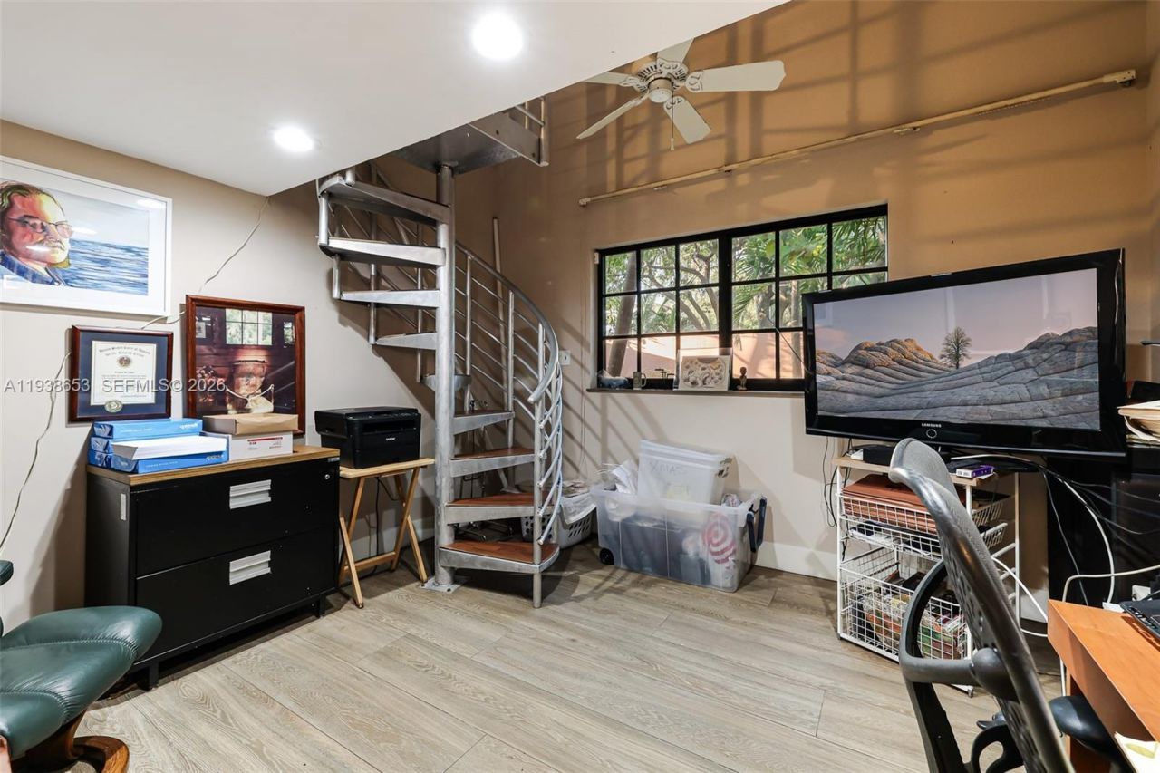 2650 Hilola St, Miami, FL 33133 Photo