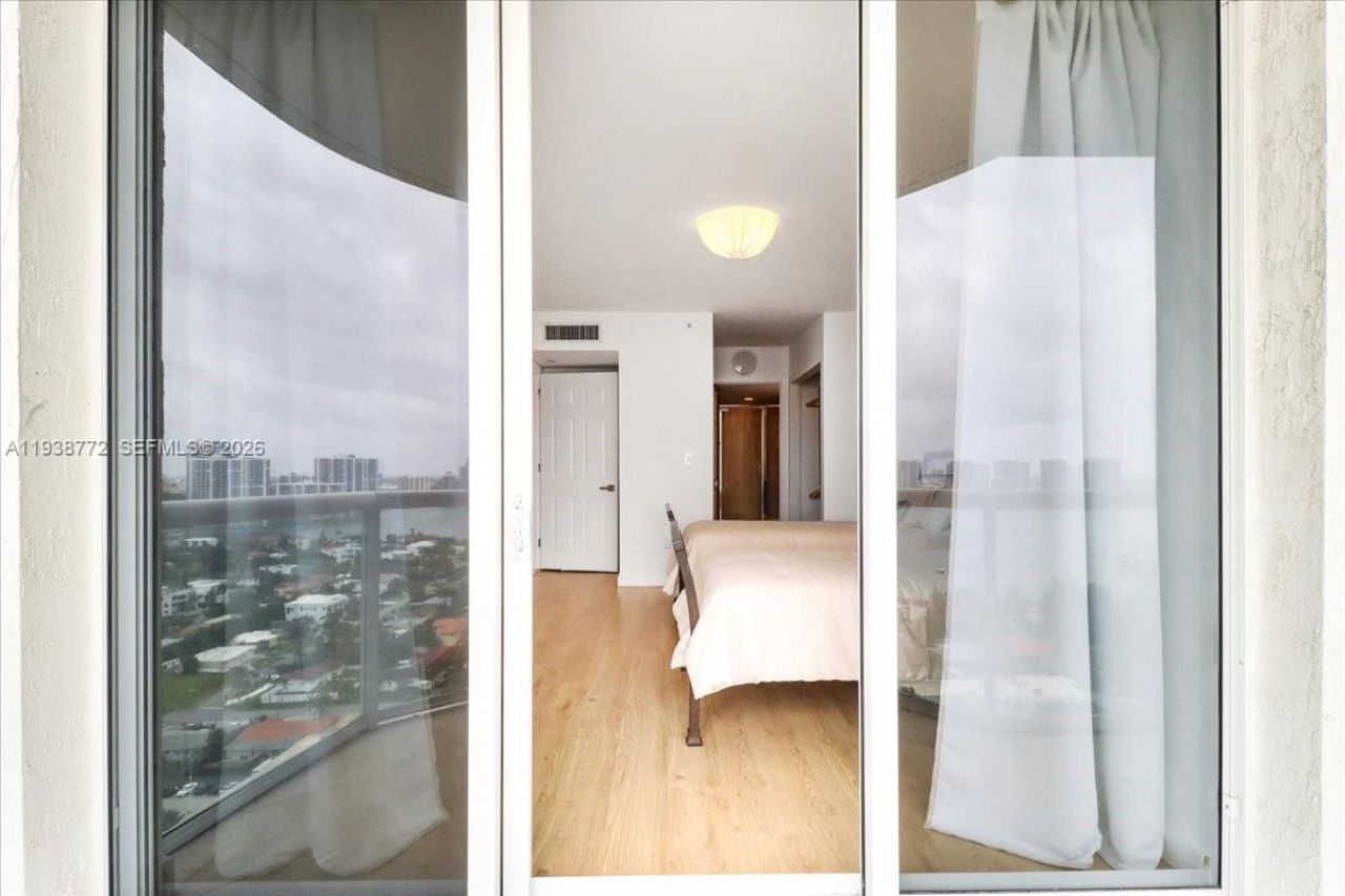 18671 Collins Ave , Unit 2404, Sunny Isles Beach, FL 33160 Photo