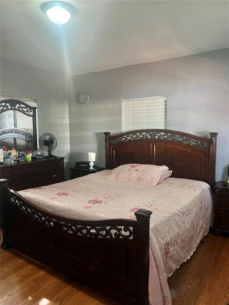 289 NW 109th St, Miami, FL 33168 Photo