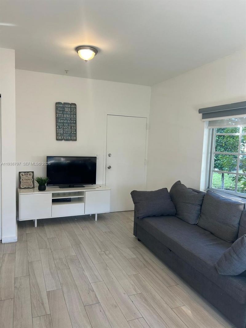 1450 Meridian Ave, Unit 101, Miami Beach, FL 33139 Photo