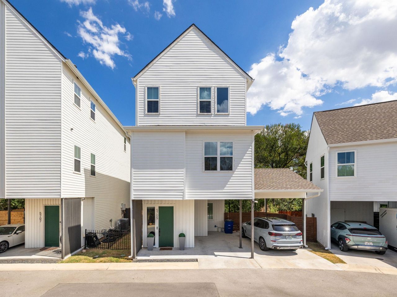 5705 Taunton Dr, Austin, TX 78723 Main Photo