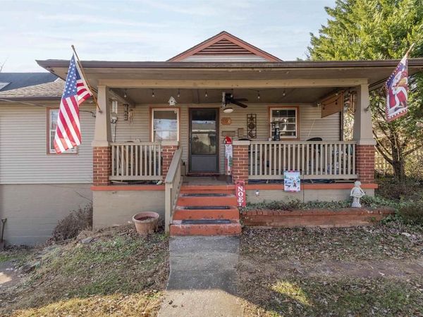 908 ROCKLAND AVE, CHARLOTTESVILLE, VA 22902