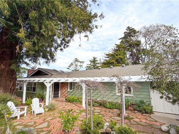 2410 Langton Street, Cambria, CA 93428