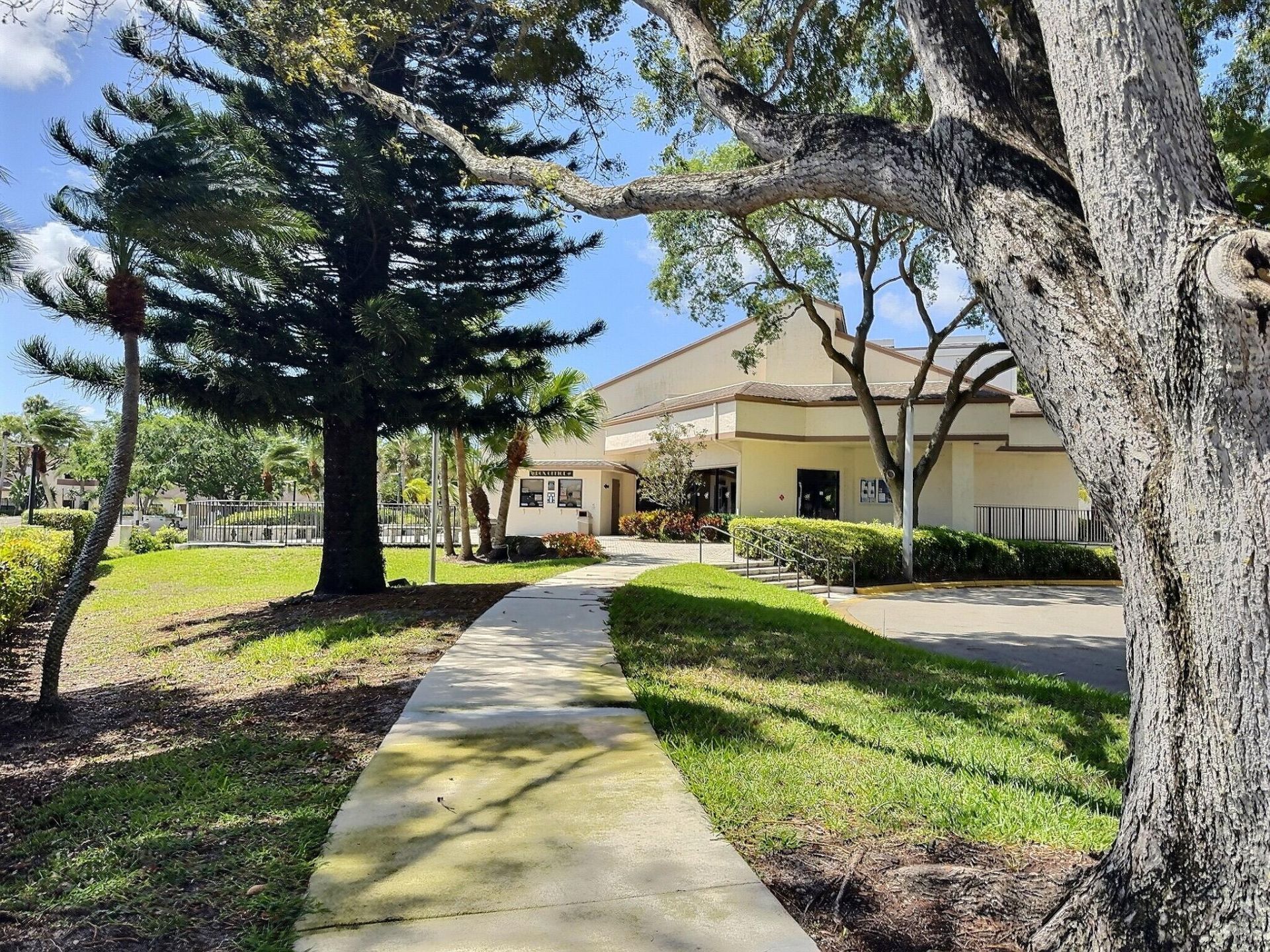 3831 Cocoplum Circle, Unit 3592, Coconut Creek, FL 33063 Photo