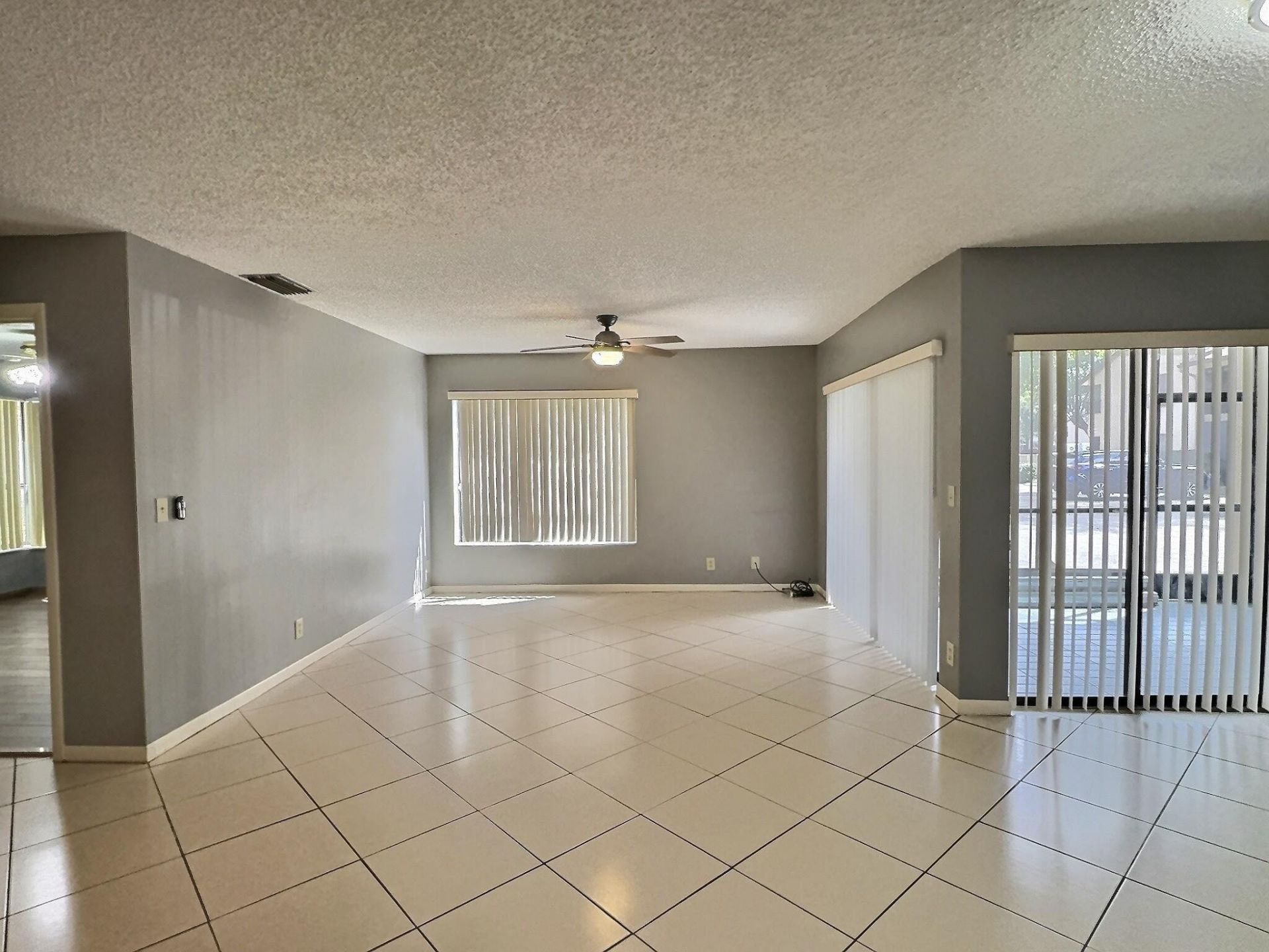 3831 Cocoplum Circle, Unit 3592, Coconut Creek, FL 33063 Photo