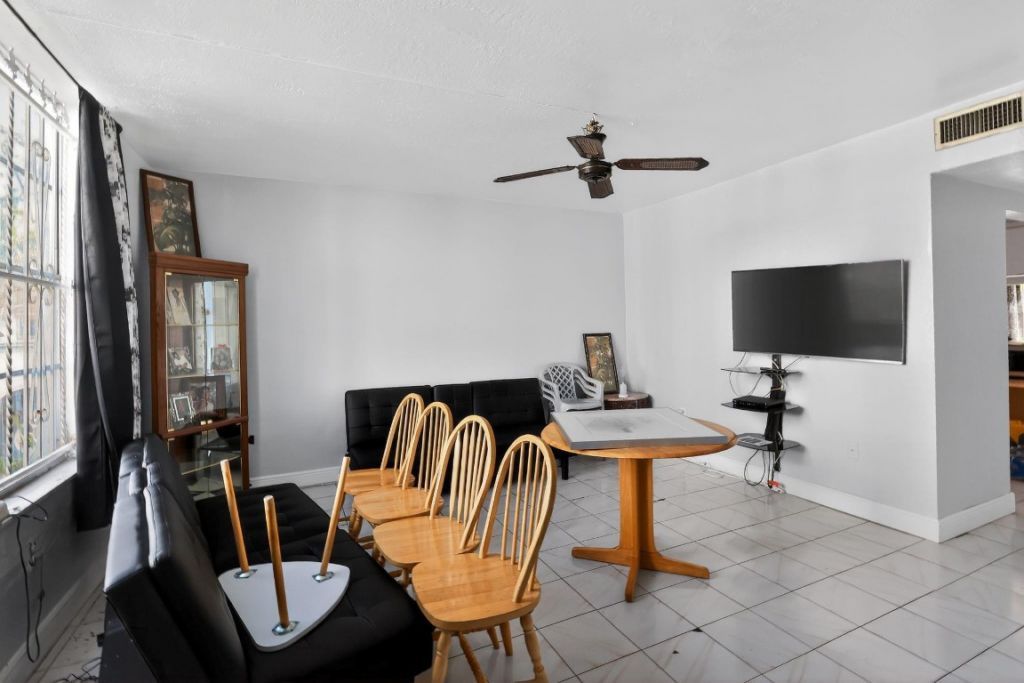 14220 NE 3rd Court, Unit 10A, Miami, FL 33161 Photo