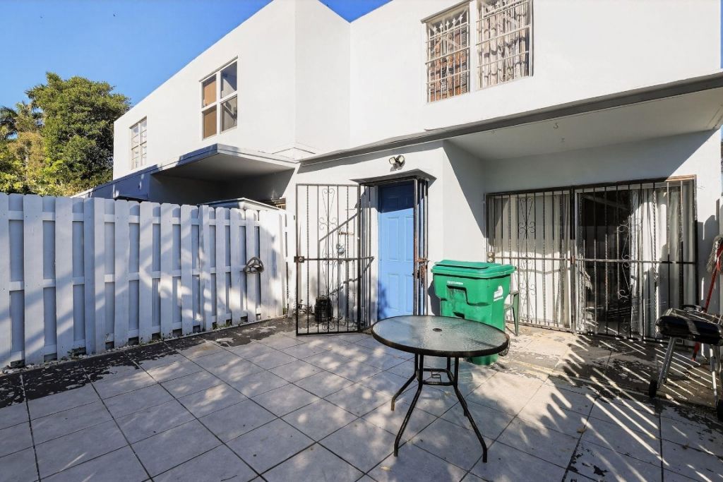 14220 NE 3rd Court, Unit 10A, Miami, FL 33161 Photo