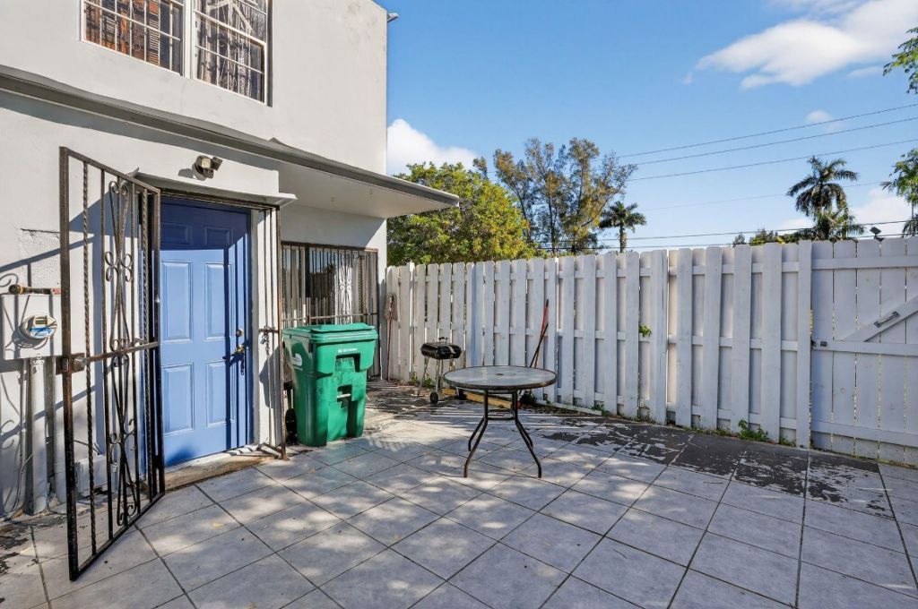 14220 NE 3rd Court, Unit 10A, Miami, FL 33161 Photo