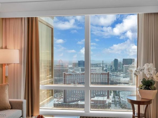 2000 N Fashion Show Drive, Unit 5326, Las Vegas, NV 89109