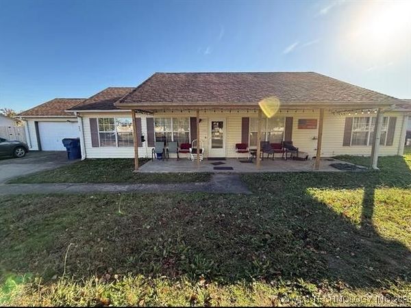 203 S Secondine Place , Chelsea, OK 74016