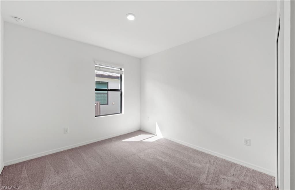 286 Silent Lake Dr, Lehigh Acres, FL 33936 Photo