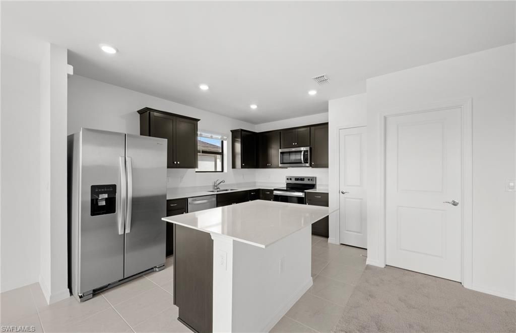 286 Silent Lake Dr, Lehigh Acres, FL 33936 Photo