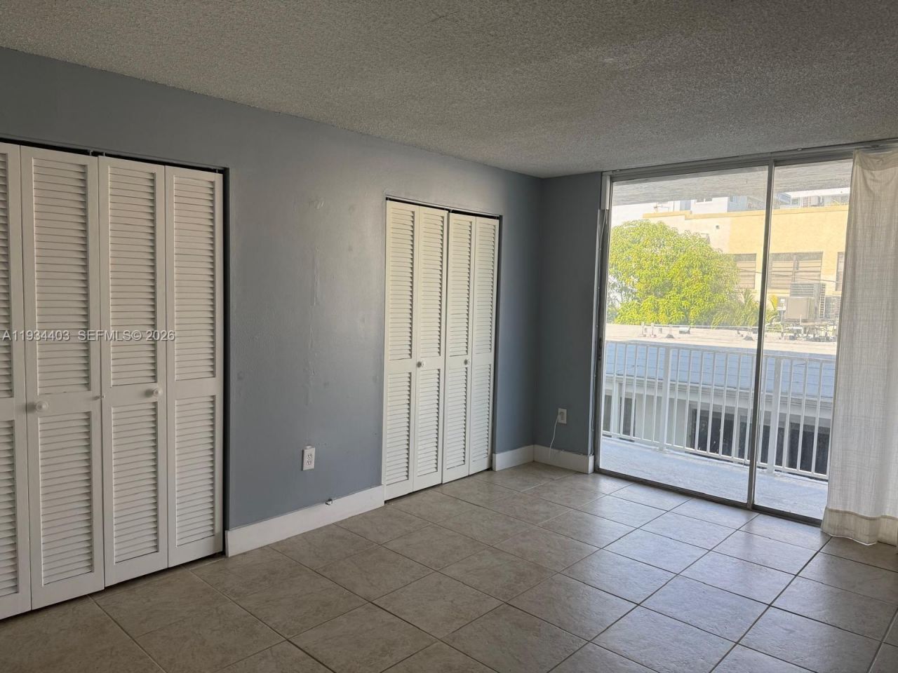 910 Michigan Ave , Unit 305, Miami Beach, FL 33139 Photo