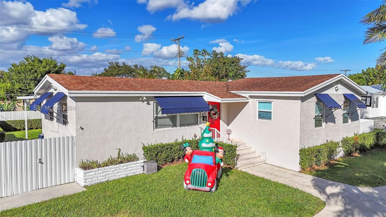 8261 SW 27th St, Miami, FL 33155 Photo