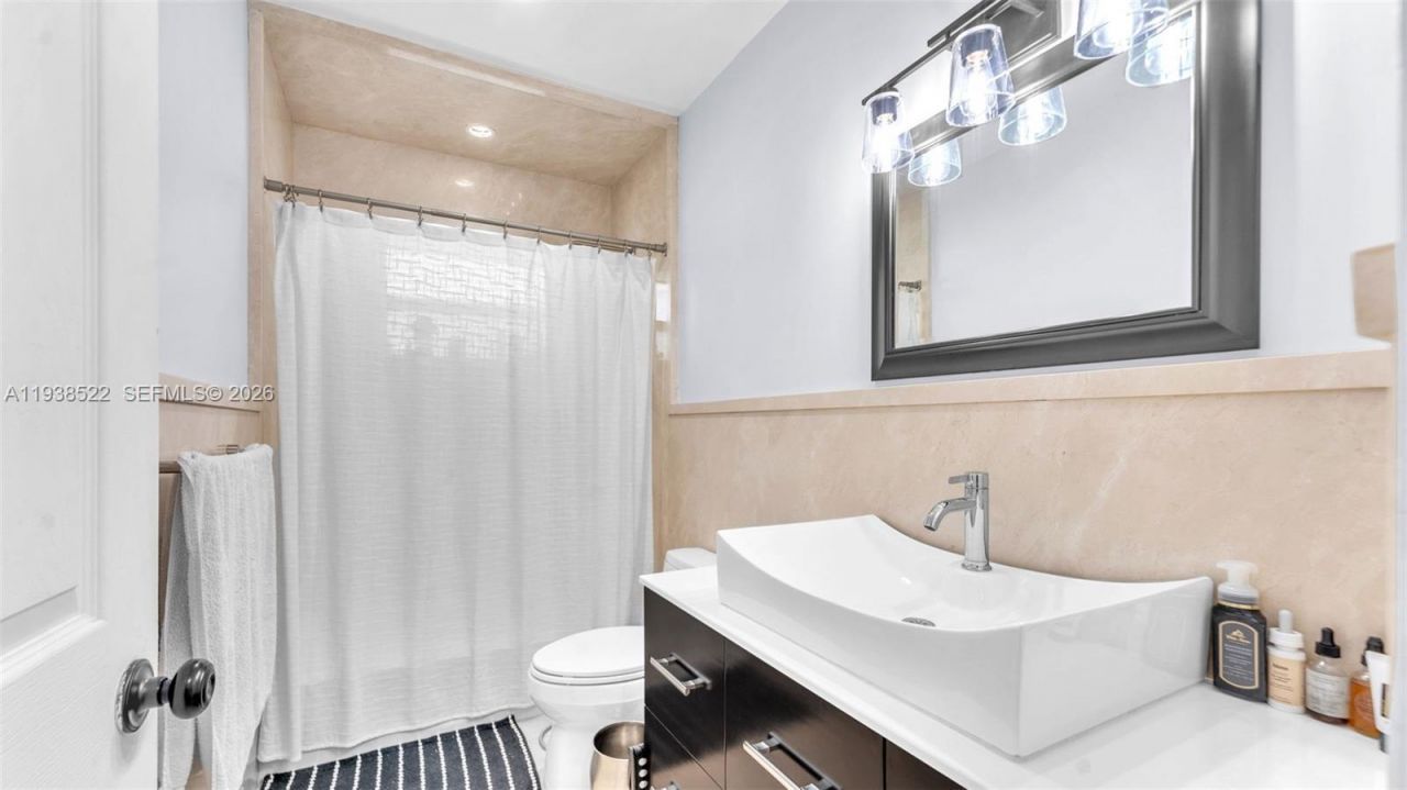 8261 SW 27th St, Miami, FL 33155 Photo