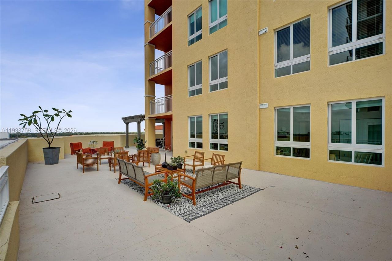 7350 SW 89th St, Unit 911S, Miami, FL 33156 Photo