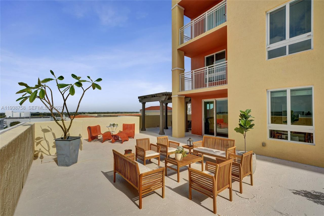 7350 SW 89th St, Unit 911S, Miami, FL 33156 Photo