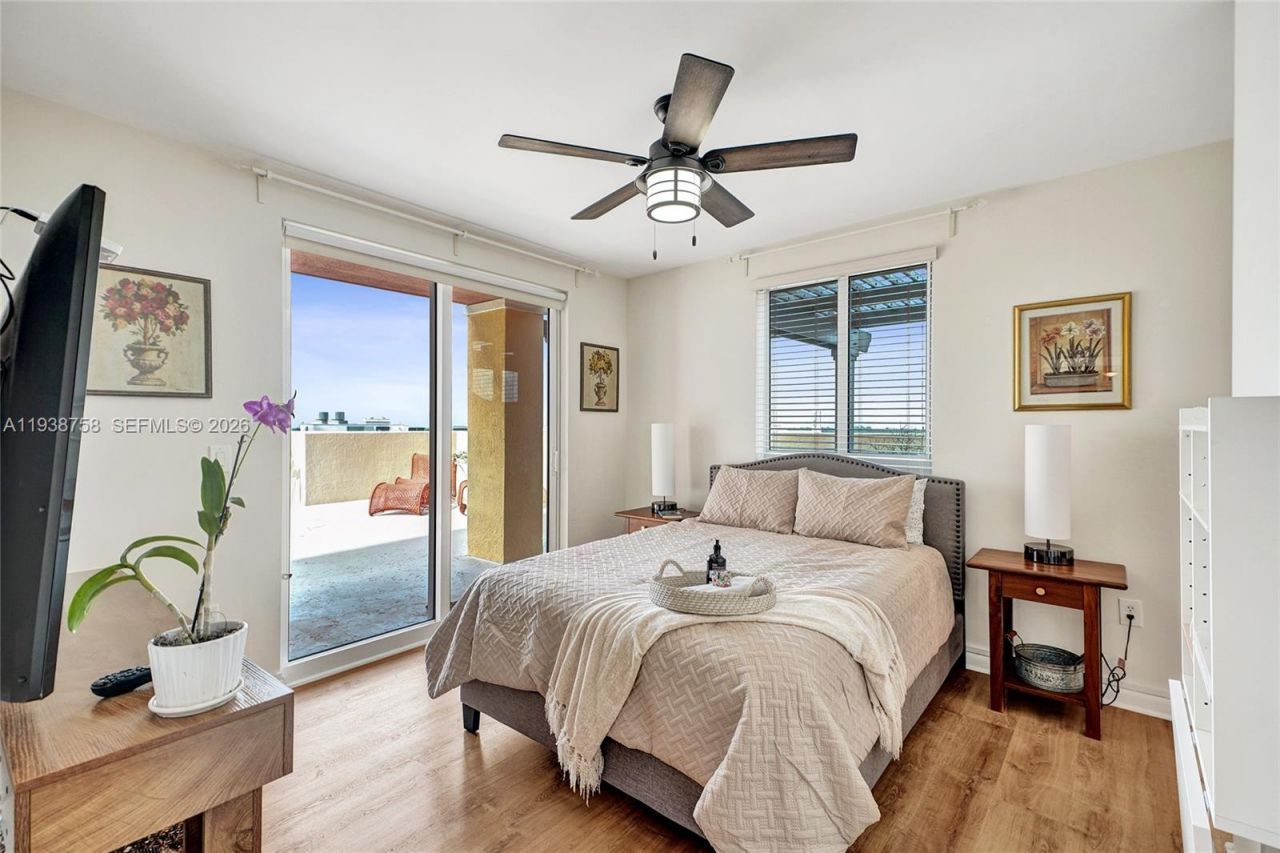 7350 SW 89th St, Unit 911S, Miami, FL 33156 Photo