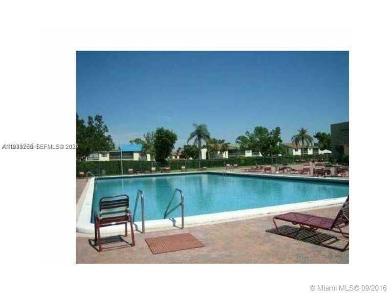 6061 Shakerwood Cir, Unit 202, Tamarac, FL 33319 Photo