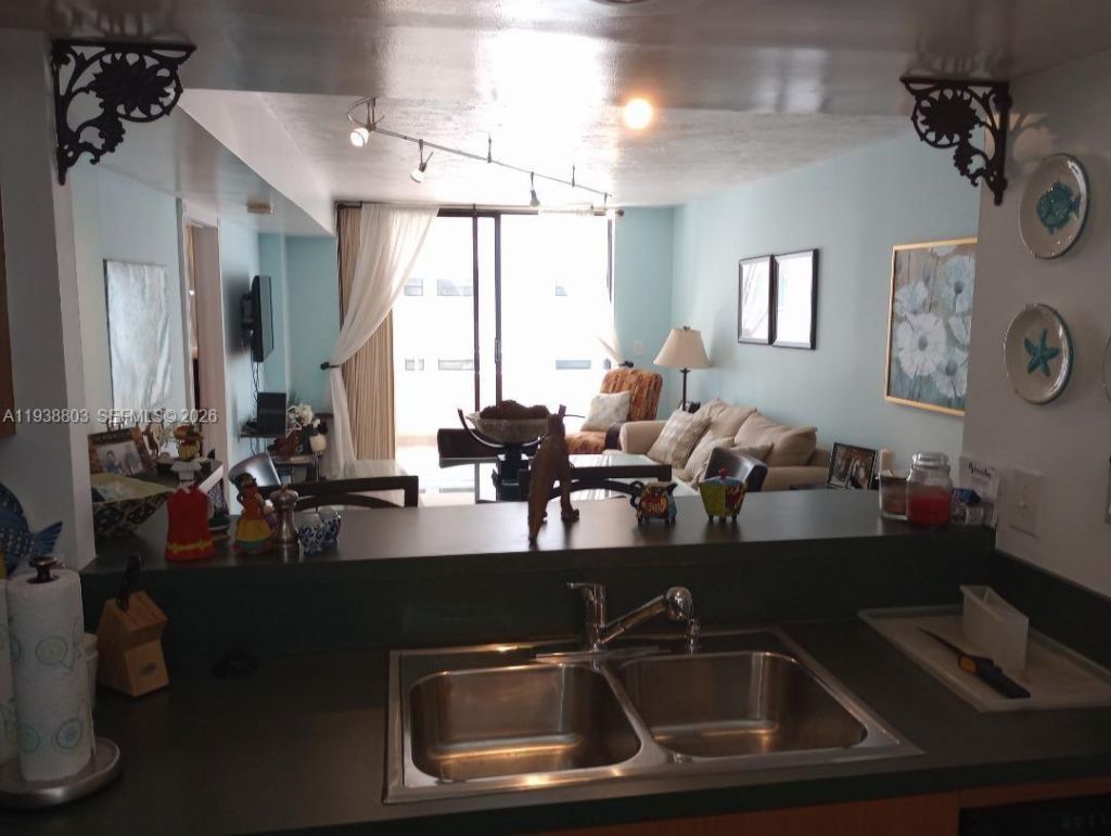 6830 Indian Creek Dr, Unit 5B, Miami Beach, FL 33141 Photo