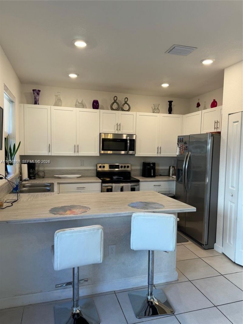 21441 NE 3rd Pl, Miami, FL 33179 Photo