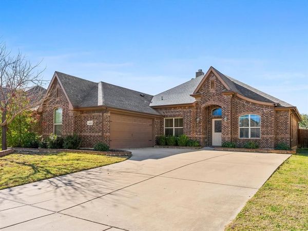 4925 Breezewind Lane, Fort Worth, TX 76123